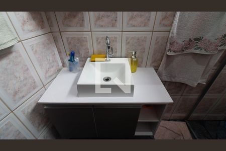 Casa à venda com 117m², 3 quartos e 2 vagas Casa à venda com 117m², 3 quartos e 2 vagasBanheiro