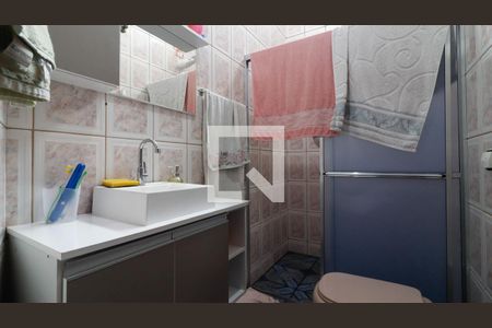 Casa à venda com 117m², 3 quartos e 2 vagas Casa à venda com 117m², 3 quartos e 2 vagasBanheiro