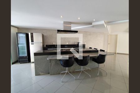 Apartamento à venda com 165m², 4 quartos e 3 vagas Apartamento à venda com 165m², 4 quartos e 3 vagasÁrea comum