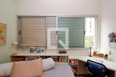 Apartamento à venda com 165m², 4 quartos e 3 vagas Apartamento à venda com 165m², 4 quartos e 3 vagasQuarto 3