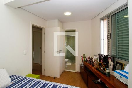 Apartamento à venda com 165m², 4 quartos e 3 vagas Apartamento à venda com 165m², 4 quartos e 3 vagasQuarto 1