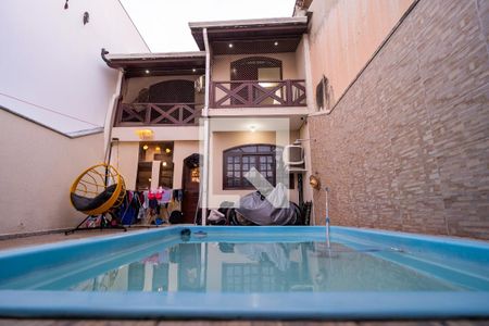 Casa para alugar com 180m², 2 quartos e 2 vagas Casa para alugar com 180m², 2 quartos e 2 vagasÁrea Externa