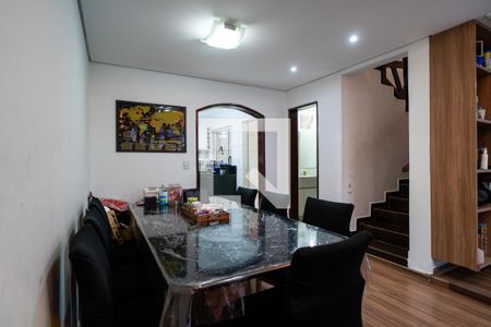 Casa para alugar com 180m², 2 quartos e 2 vagas Casa para alugar com 180m², 2 quartos e 2 vagasCopa