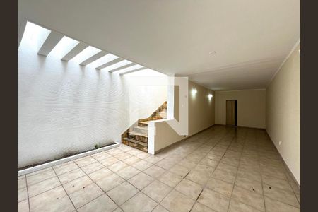 Garagem de casa à venda com 5 quartos, 200m² em Campo Belo, São Paulo