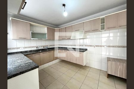 Cozinha de casa à venda com 5 quartos, 200m² em Campo Belo, São Paulo