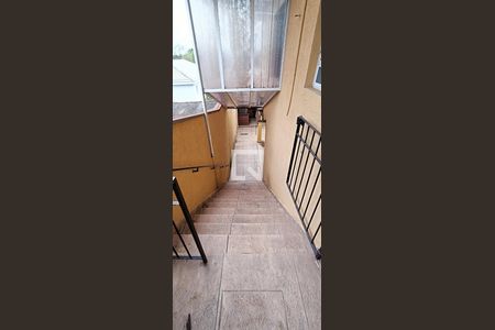 Casa para alugar com 250m², 3 quartos e 4 vagasEscada