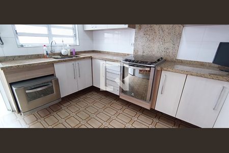 Casa para alugar com 250m², 3 quartos e 4 vagasCozinha