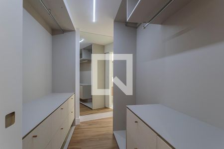 Apartamento à venda com 150m², 2 quartos e 1 vagaCloset Quarto 2