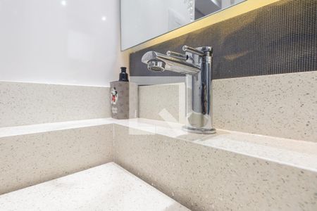 Apartamento à venda com 52m², 2 quartos e 1 vaga Apartamento à venda com 52m², 2 quartos e 1 vagaBanheiro