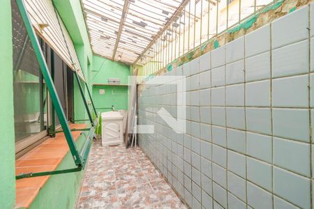 Área privativa de kitnet/studio para alugar com 1 quarto, 30m² em Azenha, Porto Alegre
