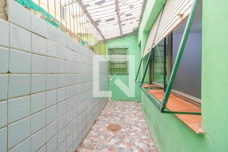 Área privativa de kitnet/studio para alugar com 1 quarto, 30m² em Azenha, Porto Alegre