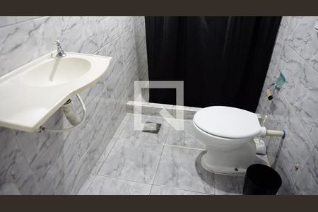 Casa de condomínio à venda com 450m², 4 quartos e 2 vagasBanheiro