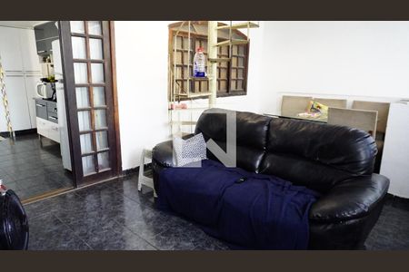 Casa de condomínio à venda com 450m², 4 quartos e 2 vagasSala 2