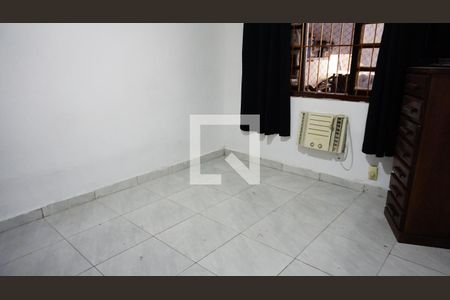 Casa de condomínio à venda com 450m², 4 quartos e 2 vagasQuarto 1