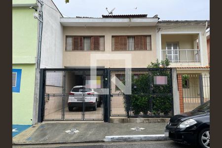 Casa à venda com 151m², 3 quartos e 3 vagasFachada