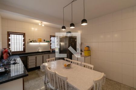 Casa à venda com 151m², 3 quartos e 3 vagasCozinha