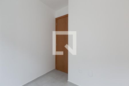 Quarto 1  de apartamento para alugar com 2 quartos, 33m² em Jardim Helena, São Paulo
