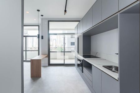 Cozinha de apartamento à venda com 1 quarto, 31m² em Itaim Bibi, São Paulo