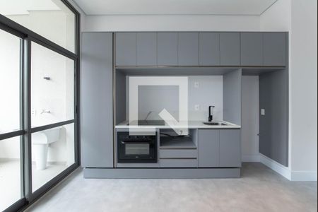 Cozinha de apartamento à venda com 1 quarto, 31m² em Itaim Bibi, São Paulo