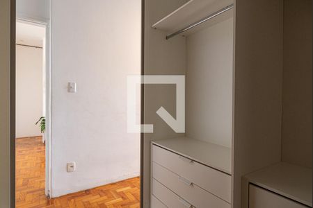 Apartamento à venda com 67m², 1 quarto e sem vagaCloset