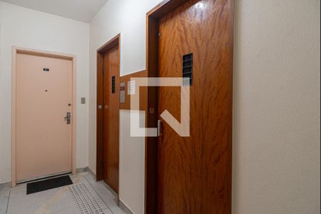 Apartamento à venda com 67m², 1 quarto e sem vagaÁrea comum - Elevadores