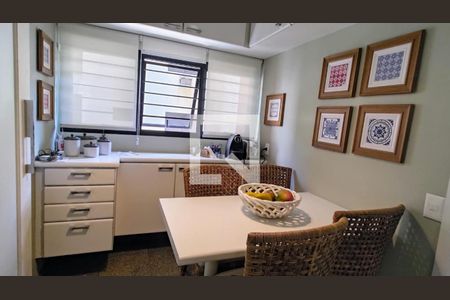 Apartamento à venda com 200m², 3 quartos e 3 vagas Apartamento à venda com 200m², 3 quartos e 3 vagasFoto 01