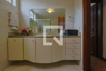 Apartamento à venda com 180m², 4 quartos e 2 vagasBanheiro