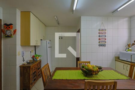 Apartamento à venda com 180m², 4 quartos e 2 vagasCozinha