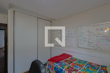 Apartamento à venda com 180m², 4 quartos e 2 vagasQuarto 4