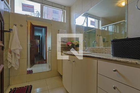 Apartamento à venda com 180m², 4 quartos e 2 vagasBanheiro
