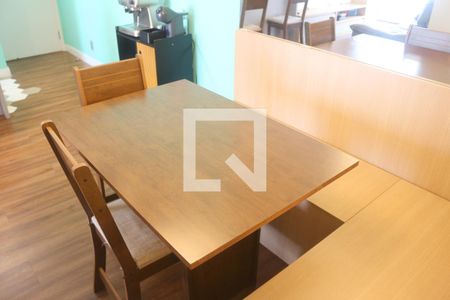 Apartamento à venda com 65m², 2 quartos e 2 vagasSala