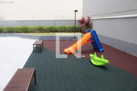 Apartamento à venda com 65m², 2 quartos e 2 vagasÁrea comum - Playground