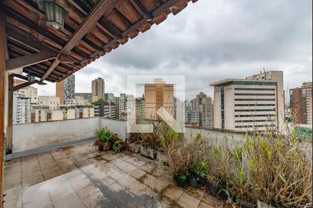 Apartamento à venda com 220m², 4 quartos e sem vaga Apartamento à venda com 220m², 4 quartos e sem vagaVaranda da Sala 2