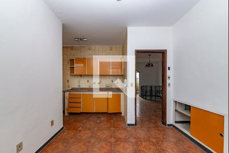 Apartamento à venda com 220m², 4 quartos e sem vaga Apartamento à venda com 220m², 4 quartos e sem vagaCozinha 2