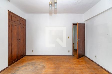 Apartamento à venda com 220m², 4 quartos e sem vaga Apartamento à venda com 220m², 4 quartos e sem vagaQuarto 2