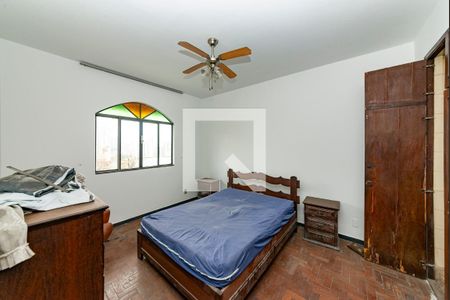 Apartamento à venda com 220m², 4 quartos e sem vaga Apartamento à venda com 220m², 4 quartos e sem vagaSuíte
