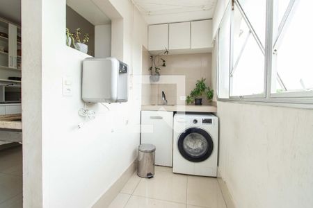 Apartamento à venda com 104m², 3 quartos e 1 vagaÁrea de Serviço