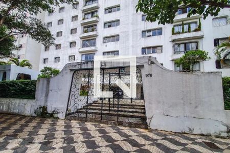 Apartamento à venda com 104m², 3 quartos e 1 vagaFachada e portaria