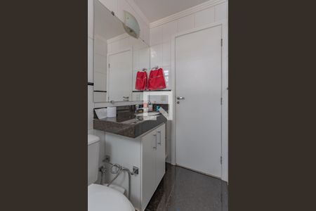 Apartamento à venda com 240m², 4 quartos e 3 vagasBanheiro Social