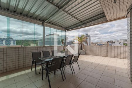 Apartamento à venda com 240m², 4 quartos e 3 vagasCobertura - Espaço Gourmet