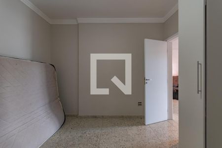 Apartamento à venda com 240m², 4 quartos e 3 vagasSuíte 2