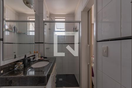 Apartamento à venda com 240m², 4 quartos e 3 vagasBanheiro Suíte 1