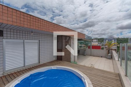 Apartamento à venda com 240m², 4 quartos e 3 vagasCobertura