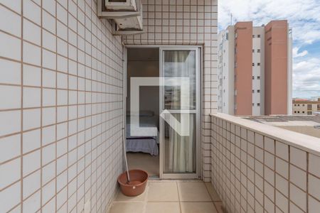 Apartamento à venda com 240m², 4 quartos e 3 vagasSuíte 1 - Varanda