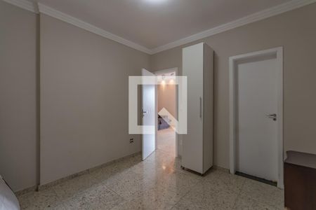 Apartamento à venda com 240m², 4 quartos e 3 vagasSuíte 2