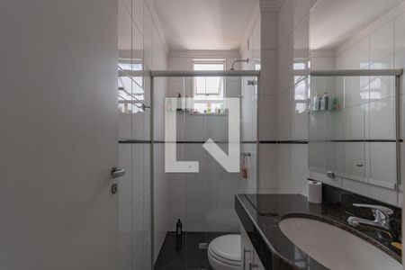 Apartamento à venda com 240m², 4 quartos e 3 vagasBanheiro Social