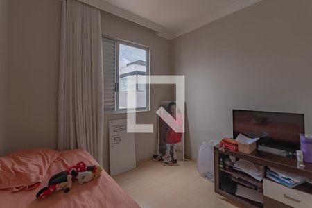 Apartamento à venda com 240m², 4 quartos e 3 vagasQuarto 2