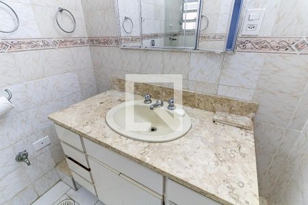 Banheiro da Suíte de apartamento para alugar com 3 quartos, 108m² em Aclimação, São Paulo