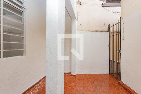 Casa para alugar com 63m², 2 quartos e 1 vagaQuintal