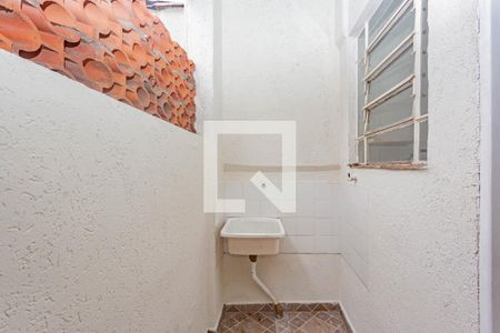 Casa para alugar com 63m², 2 quartos e 1 vagaÁrea de Serviço